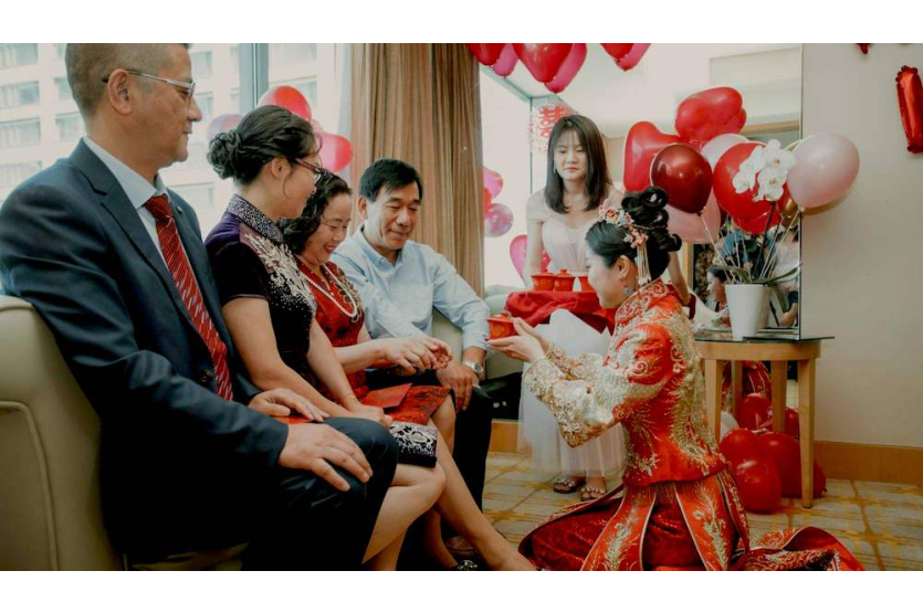 Chinese Wedding Tea Ceremony: Steps, Meaning, History & Gifts