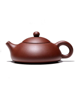 Di Cao Qing Clay Yixing Teapot + 2 Cups, Ban Piao Shape 220 ml