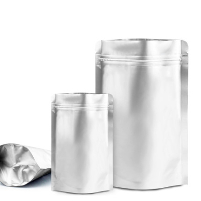 Förpackning i aluminium med blixtlås. stå upp väska 100 bitar